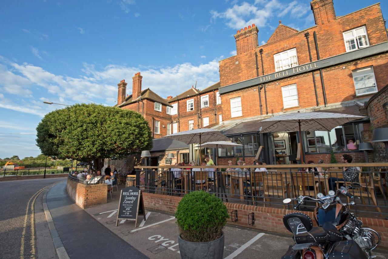 The Bell Hotel Sandwich Bagian luar foto