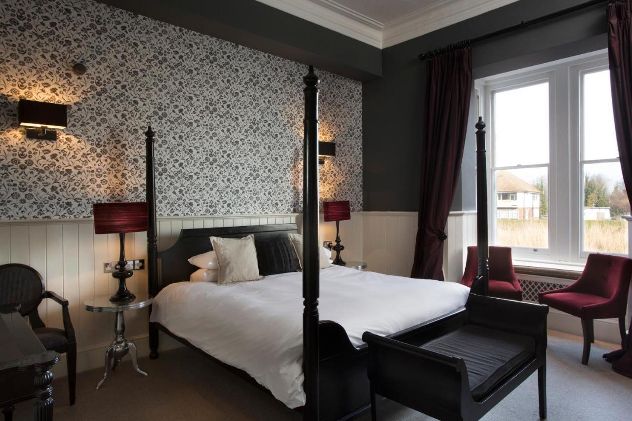 The Bell Hotel Sandwich Bagian luar foto