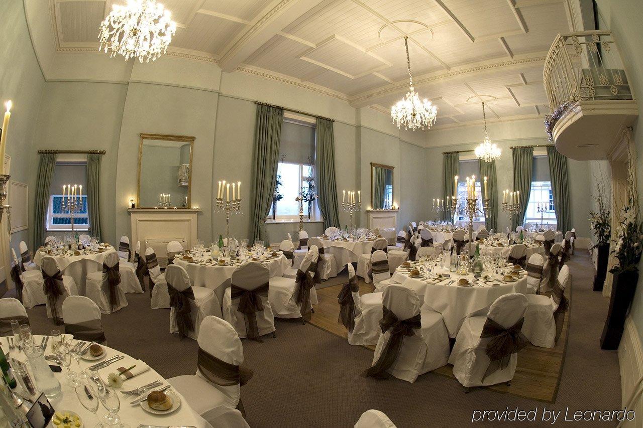The Bell Hotel Sandwich Restoran foto