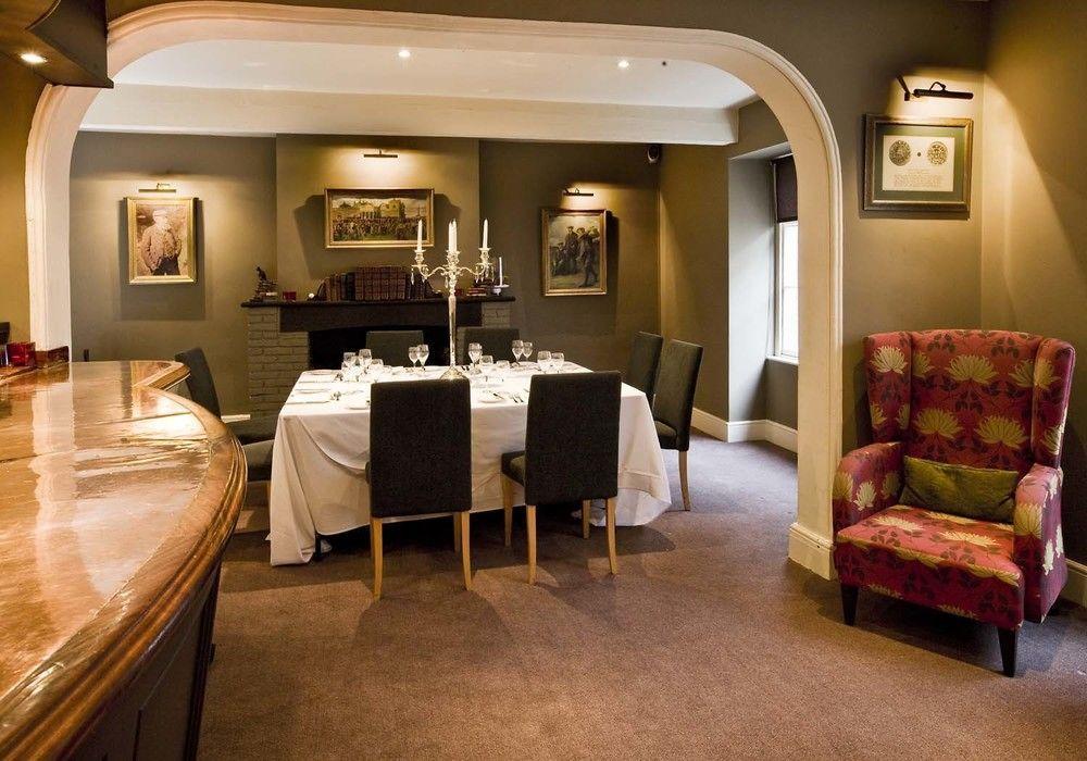 The Bell Hotel Sandwich Bagian luar foto
